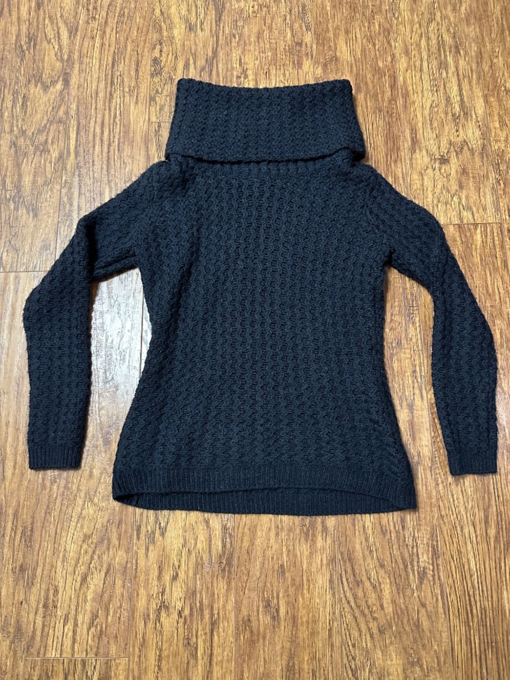 Banana Republic Women’s Turtleneck Sweater Wool Blend Navy Blue Size XS